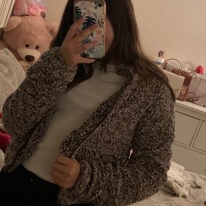 Fluffy mauve zip up jacket